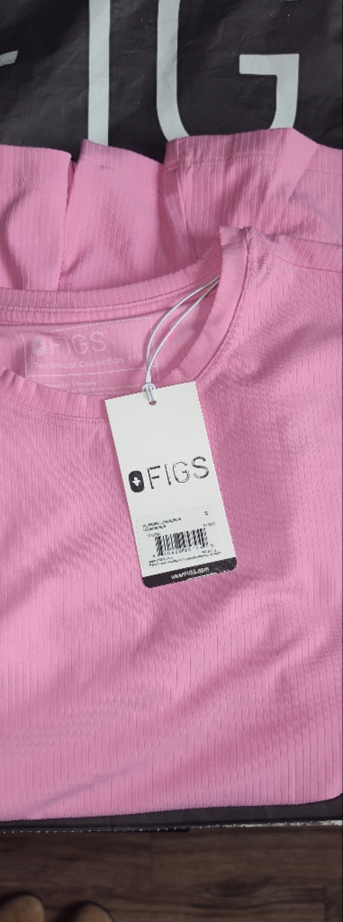 Figs NWT Ribbed Long Sleeve